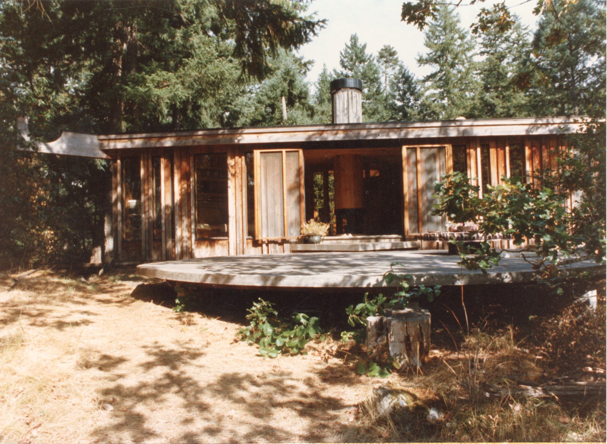 Hunter House, Exterior, South West Side (HH-CAA-0028) — photograph, Canadian Architectural Archives