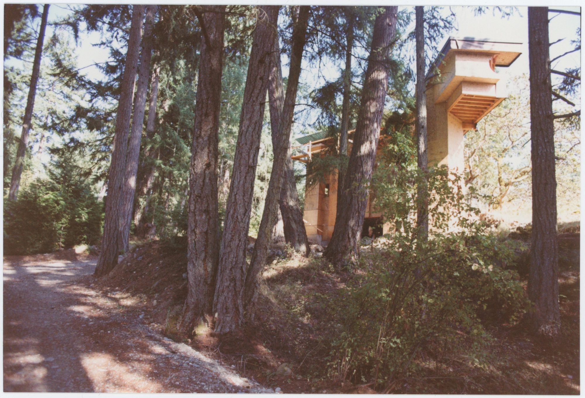 Hunter House (HH-FRH-0027) — photograph, Frances Hunter Collection
