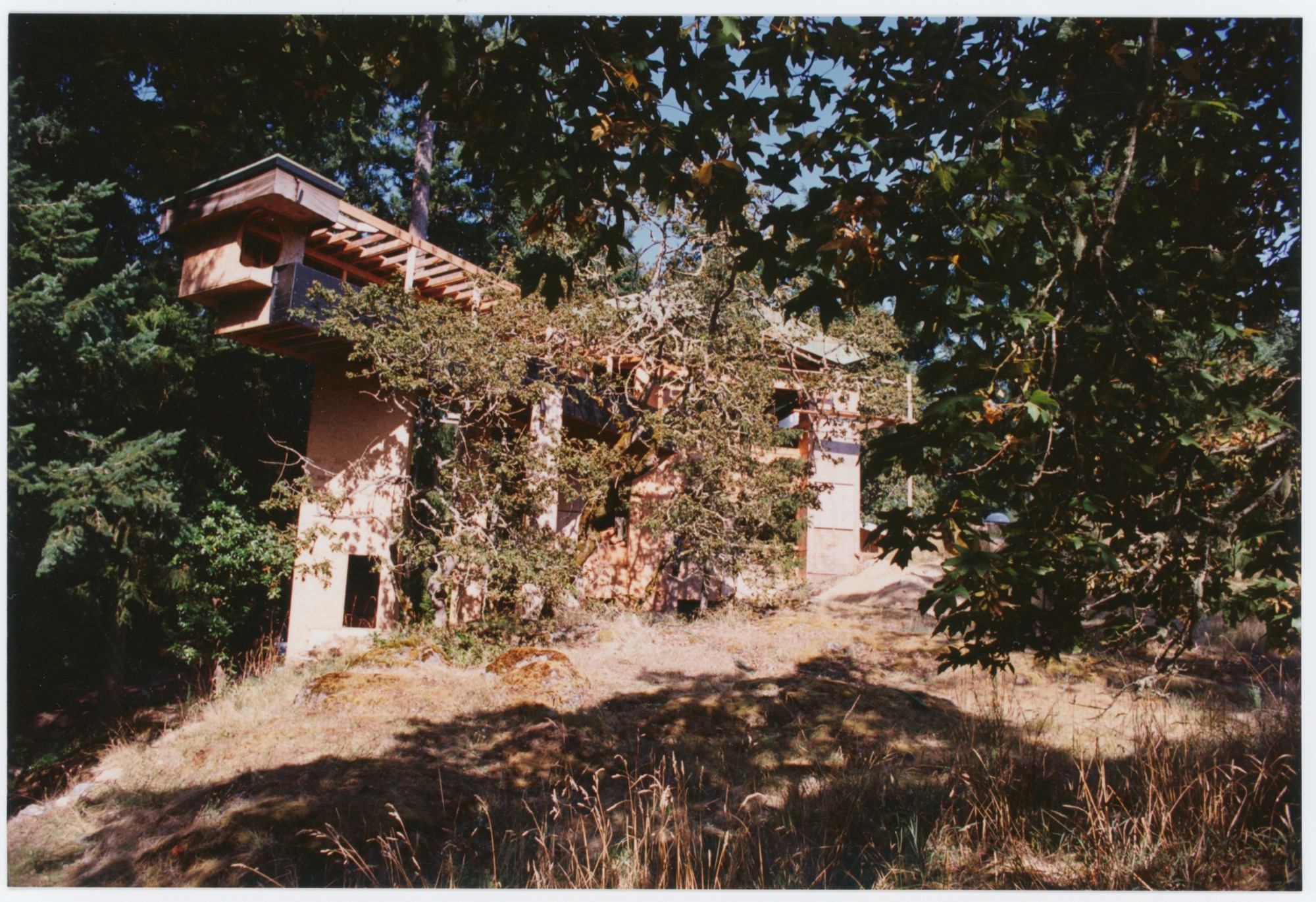 Hunter House (HH-FRH-0036) — photograph, Frances Hunter Collection
