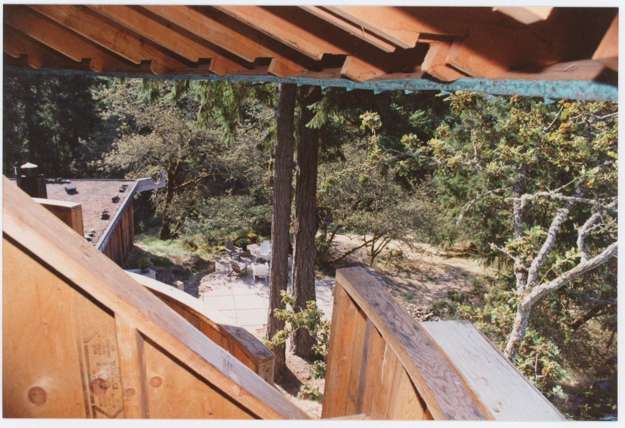 Hunter House (HH-FRH-0039) — photograph, Frances Hunter Collection